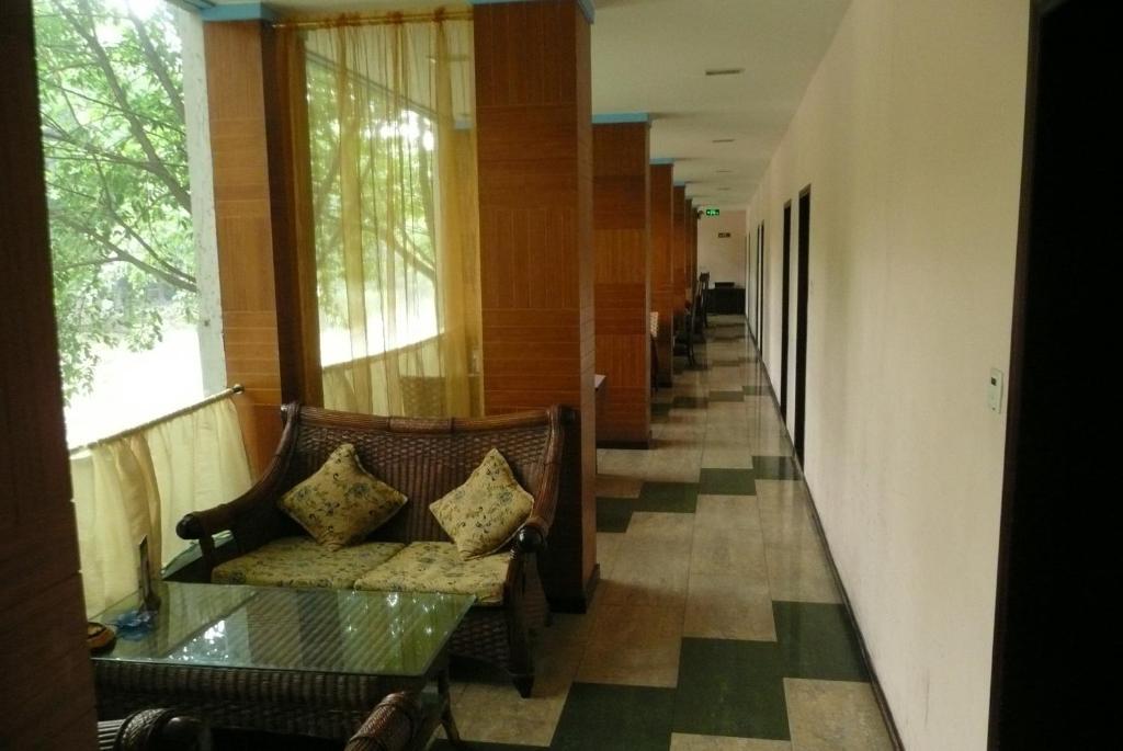 Starway Flower Hotel Чънду Екстериор снимка