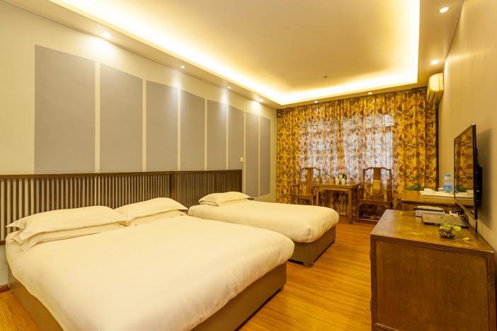 Starway Flower Hotel Чънду Стая снимка