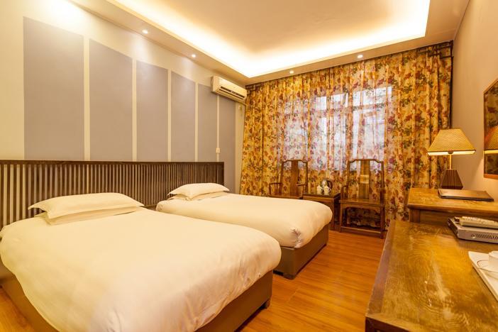 Starway Flower Hotel Чънду Стая снимка