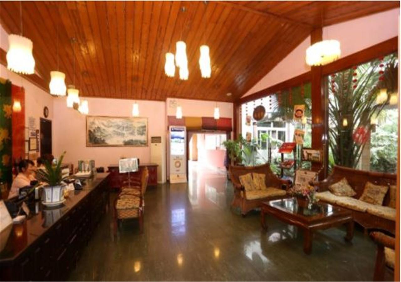 Starway Flower Hotel Чънду Екстериор снимка